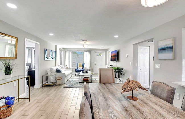 Modern and Updated Delray Beach Escape Sleeps 10! - Foto 40