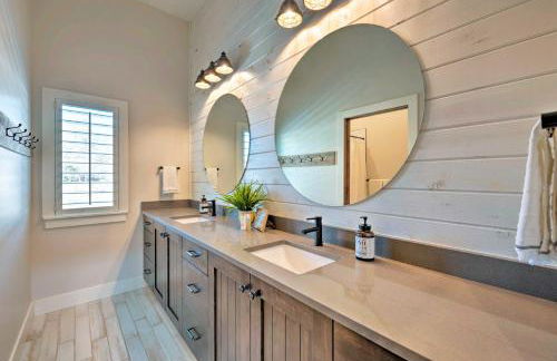 Modern Farmhouse with Patio, Grill and Mtn Views! - Foto 14