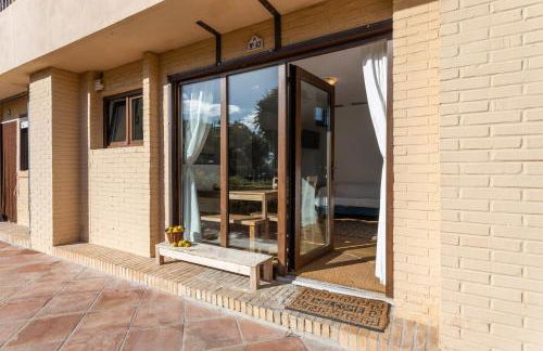 Apartamento en primera línea de playa con piscina - Photo 30