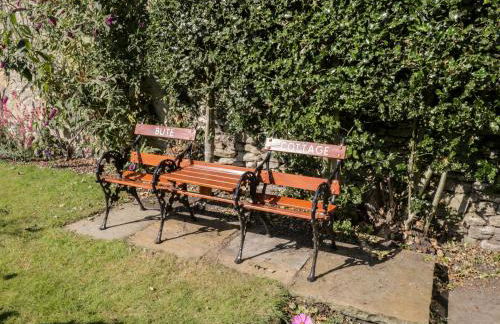 Bute Cottage - Photo 43