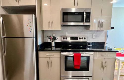 404 Rose in the city 1 BD living room in center city - Foto 31