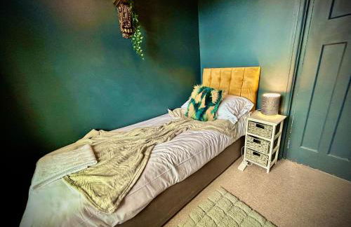 4 Bedroom House - DISC0UNTS - Parking, Contractors, Group, Family - Foto 15