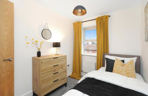 Spacious Home For Contractors,Families,Groups, Sleeps 10, Free Parking - Foto 8