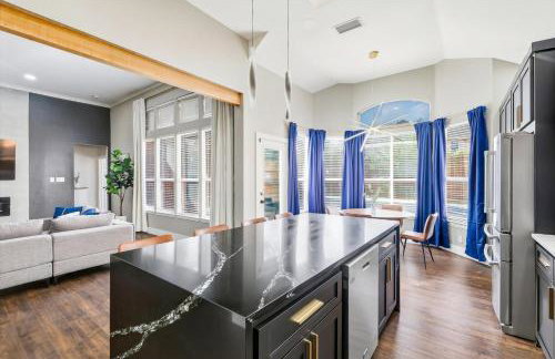 5BD 2BA Vacation Retreat w Pool Hot Tub & BBQ - Foto 14