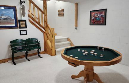 Woods Way Hideaway - minutes from Petoskey & Harbor Springs - close to beaches, skiing & more! - Foto 20