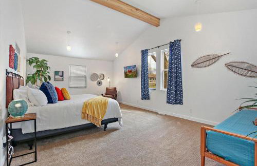 Rare Gem! Game Room, Hot Tub, Near Lake, Pet Ok - Foto 41