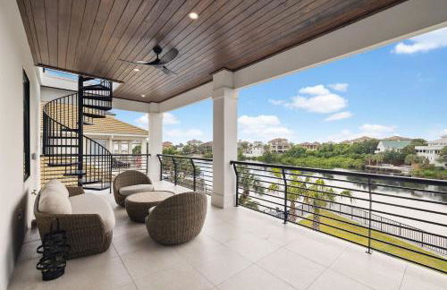 La Villa Nadia - Lakefront Luxury Vacation Rental in Destiny with Private Pool - Foto 50