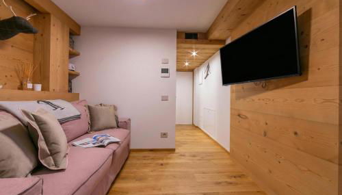 Menina - Happy Rentals - Photo 4