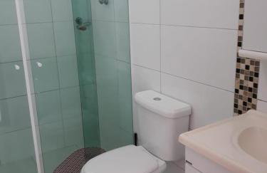Bertioga - Casa para temporada com piscina, acomoda até 15 pessoas - Photo 5