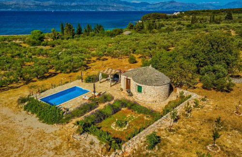 Magical Island Home - Photo 8