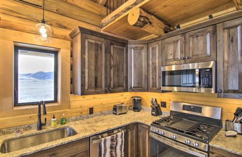 Stunning Mountain Views Livingston Cabin with Deck! - Foto 9