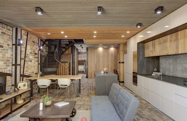 Executive Rental Style House - Foto 13