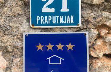 Amazing,full privacy holiday home with swimming pool l & hot tub - Foto 45