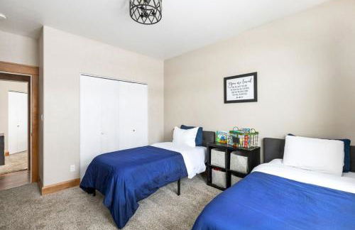 Great Falls Luxe Haven 4BR Gym Office and Hot Tub - Foto 2