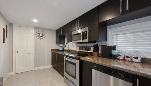 Cozy Mid-Century Apartment Steps From Restaurants #DCottage - Foto 4