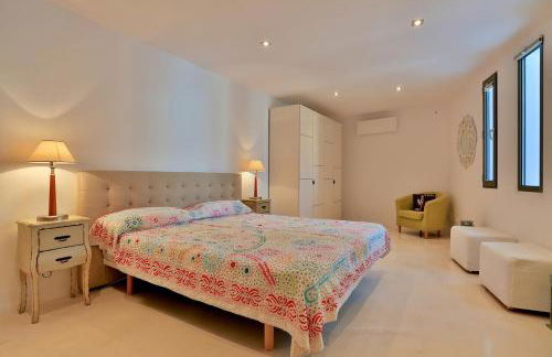 Serene Escape: Seaside Villa in Ibiza, 1001 - Foto 54