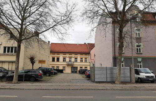 Zentrale Lage I historisch I Parkplatz I Fahrradkeller - Foto 18