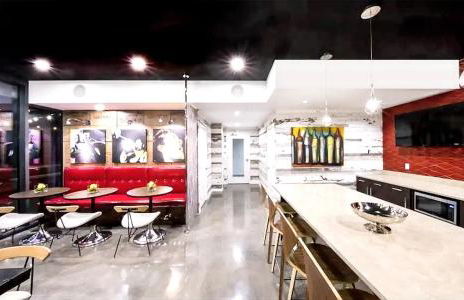 Skyline Retreat Penthouse, Top Floor, Year round Pool, City View! - Foto 50