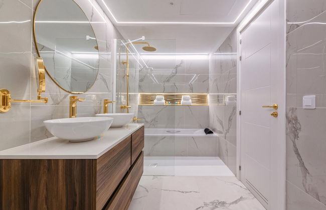 Grand Horizon Luxury Boutique Apartments - Photo 60