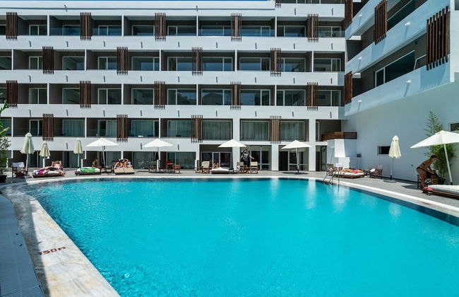 Castellum Suites - Photo 39