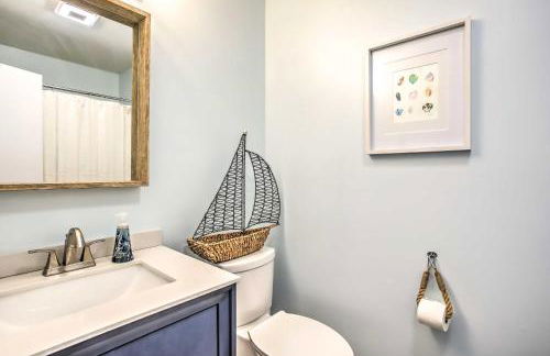 Coastal Oasis with Decks Walk to Holden Beach! - Foto 20