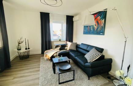 "Frisch renovierte 120 qm Ferienwohnung mit Balkon & Klimaanlage" - Foto 1