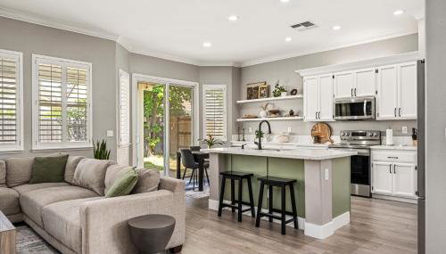 Modern & Comfortable with Luxury Master Suite - Foto 1