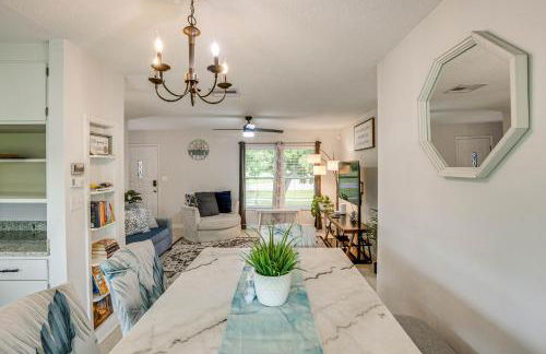 Port Charlotte Home with Sunroom, Grill and Fire Pit! - Foto 8