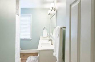 The Queen Place - Updated-Private Backyard - Foto 29