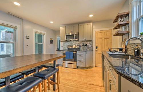 Updated Vintage Apartment Less Than half Mi to Main St - Foto 10