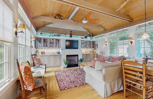 Happy Thoughts Cottage - Photo 2