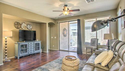 Pool Access! Snowbird Retreat in North Phoenix - Foto 3