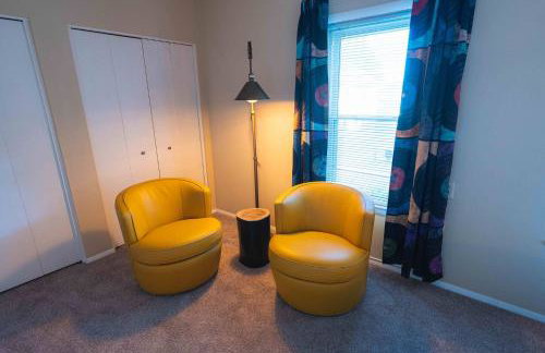 Bright and Hip 2BR Condo in Heart of Ohio City - Foto 15