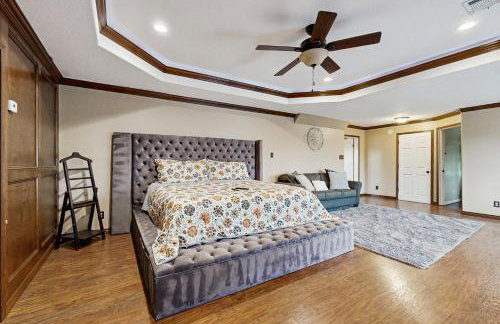 Bacliff Family Getaway with Game Room and Private Pool - Foto 12