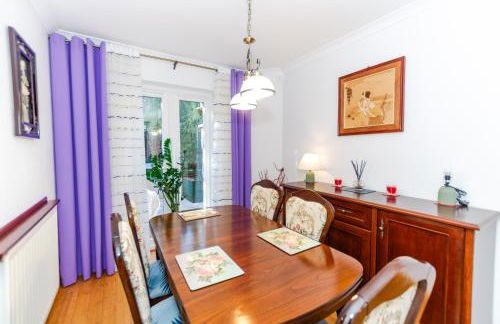 A Riverside Paradise in The City w Garden and Free Parking - A 2 Bed Home in London Sleeps 4! - Foto 7