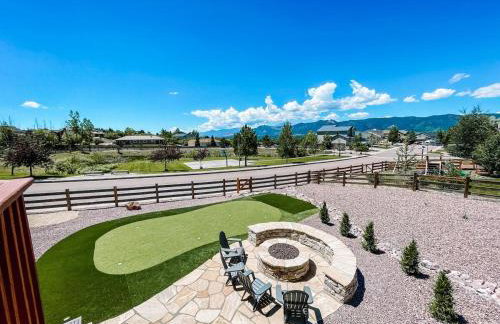 Falcon's Nest_hot tub_games_mins to USAFA and hiking - Foto 16