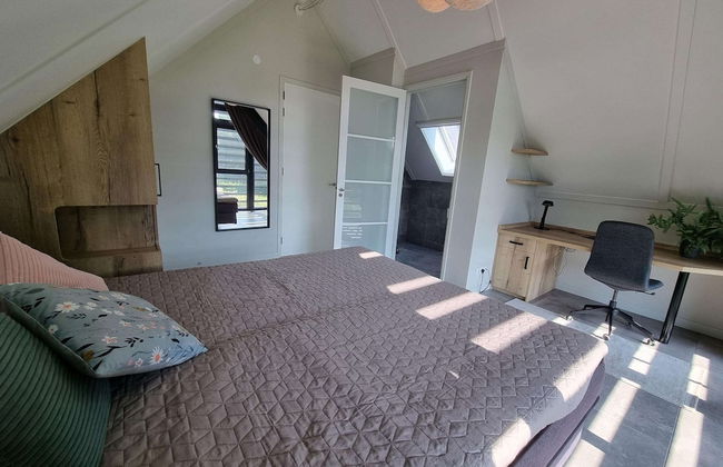 Luxurious Detached Water Villa With Jetty - Foto 35