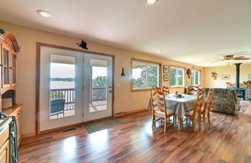 Deck and Water View Cozy Kentucky Lake Getaway - Foto 5