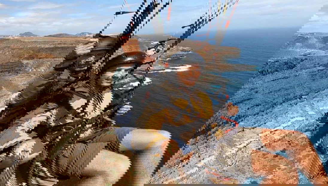 Desfrutando do voo de parapente