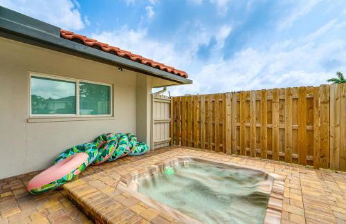 Waterfront Fort Myers Home Private Pool and Dock - Foto 32