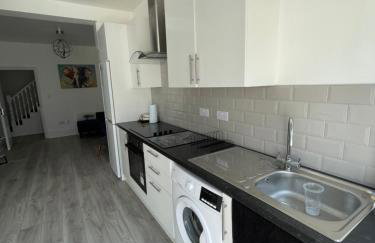 Elegant 4-Bed Victorian Home - Foto 13