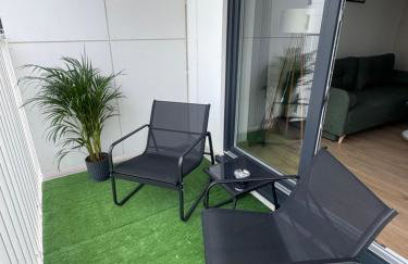 Apartament Neonowy by Apartamenty 77 - Photo 7