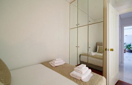 Luxury Villa with Pool, BBQ & Garden in Vouliagmeni - Foto 63