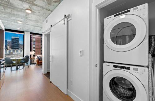 Best views! Lux 9th fl Gym Pking Pool Htub King BD - Foto 25