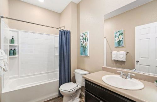 Windshire Retreat with Pool, Garage and Pet-Friendly - Foto 18