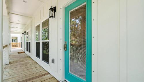 Brand New Luxury Rental on Oleander Unit G - Foto 2