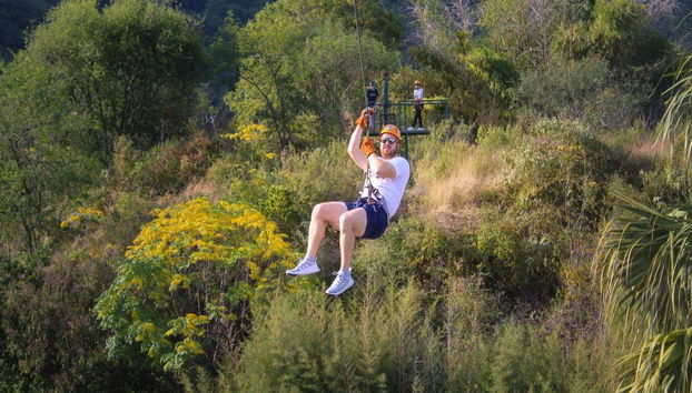 Circuito de tirolinas y rápel en la cascada Cola de Caballo - Foto 4