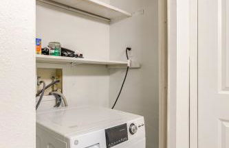Quiet 2 BR APT - Near Hospitals - Free WiFi - Foto 29