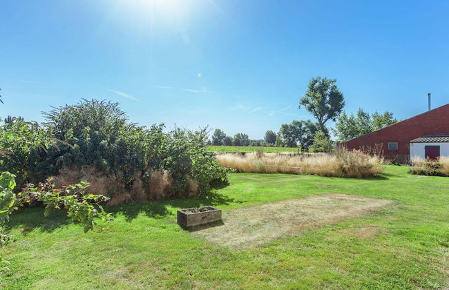 Farmhouse With Fenced Garden - Foto 23