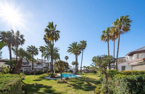 Bright Chalet with Swimming Pool and Close to Sea - Photo 55